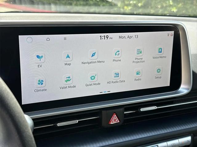 2024 Hyundai IONIQ 6 SE Standard Range
