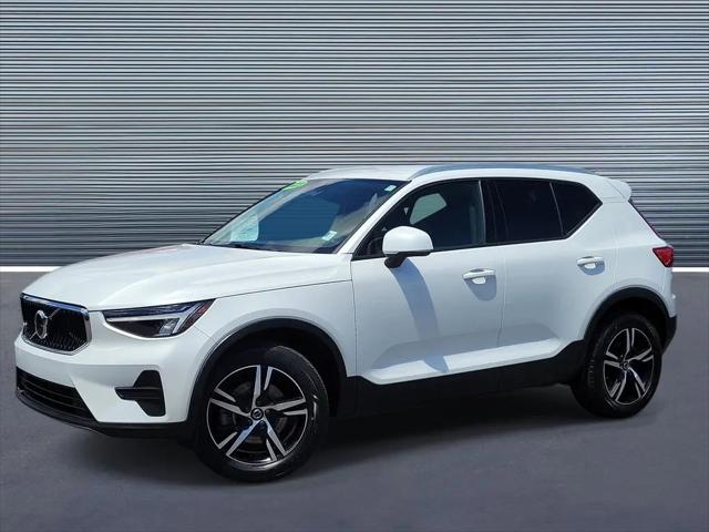 2023 Volvo XC40 B5 Core for sale in Saint Petersburg, FL