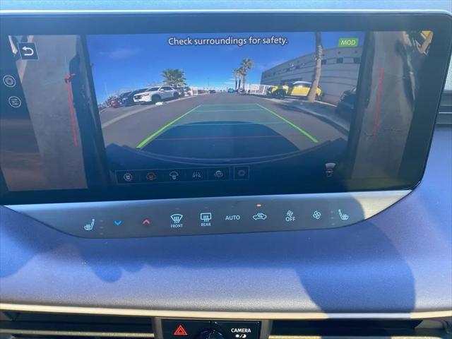 2026 Nissan LEAF PLATINUM+