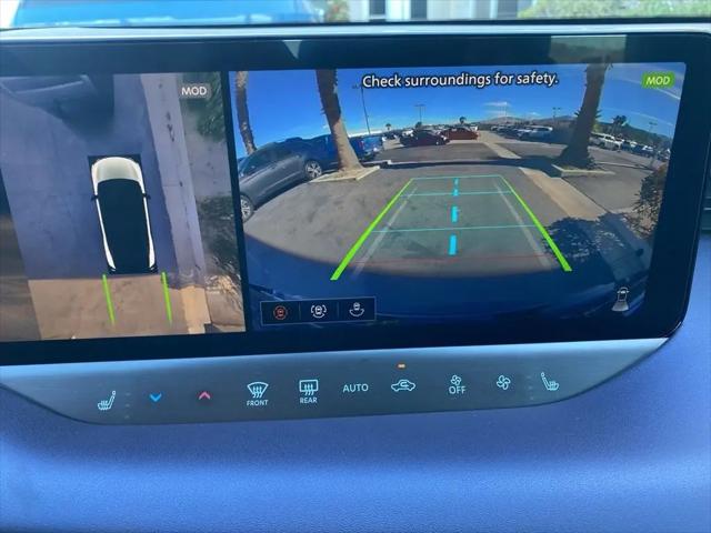 2026 Nissan LEAF PLATINUM+