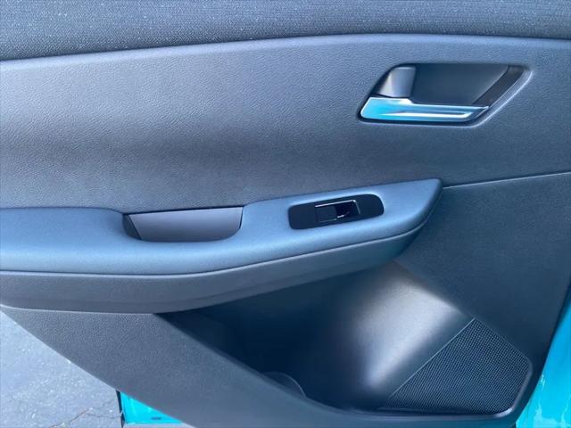 2026 Nissan LEAF PLATINUM+