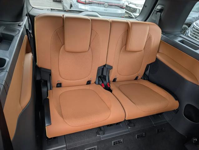 2025 Volkswagen ID. Buzz Pro S Plus with 4MOTION
