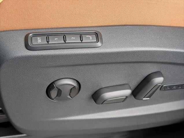 2025 Volkswagen ID. Buzz Pro S Plus with 4MOTION