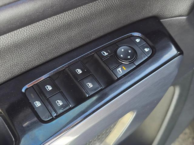 2022 Nissan Pathfinder SL 4WD
