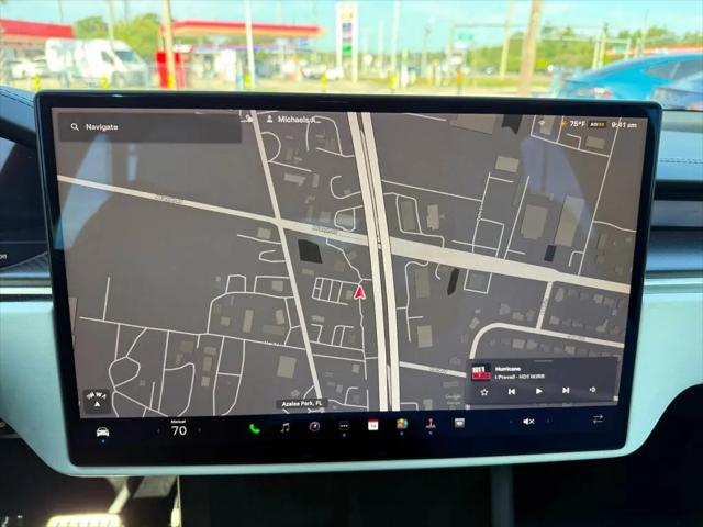 2022 Tesla Model X Plaid Tri Motor All-Wheel Drive