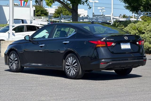 2024 Nissan Altima SV FWD
