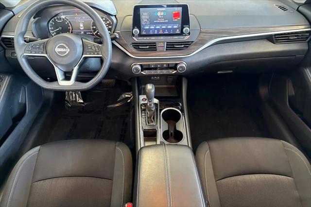 2024 Nissan Altima SV FWD