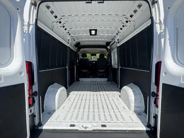2025 Ram ProMaster 2500 Cargo Van Tradesman High Roof 159" WB w/Pass Seat