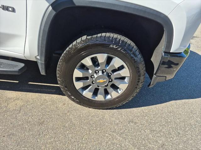 2023 Chevrolet Silverado 2500HD 4WD Crew Cab Standard Bed Custom