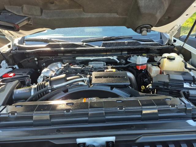 2023 Chevrolet Silverado 2500HD 4WD Crew Cab Standard Bed Custom