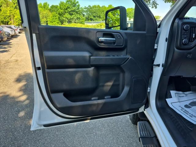 2023 Chevrolet Silverado 2500HD 4WD Crew Cab Standard Bed Custom