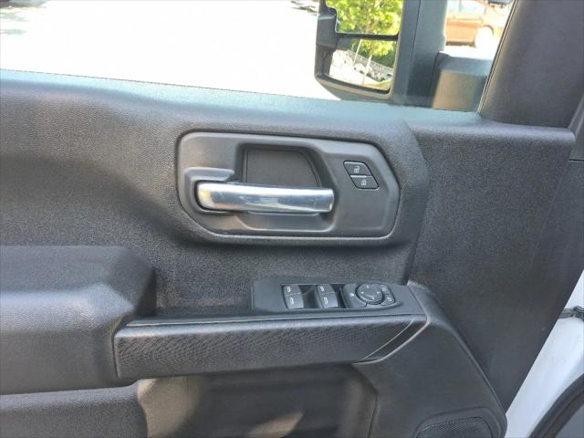 2023 Chevrolet Silverado 2500HD 4WD Crew Cab Standard Bed Custom