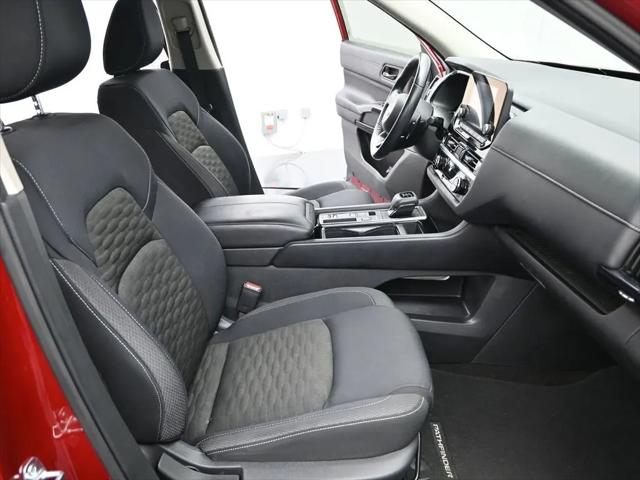 2024 Nissan Pathfinder SV FWD