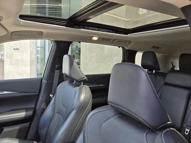 2023 INFINITI QX60 LUXE AWD