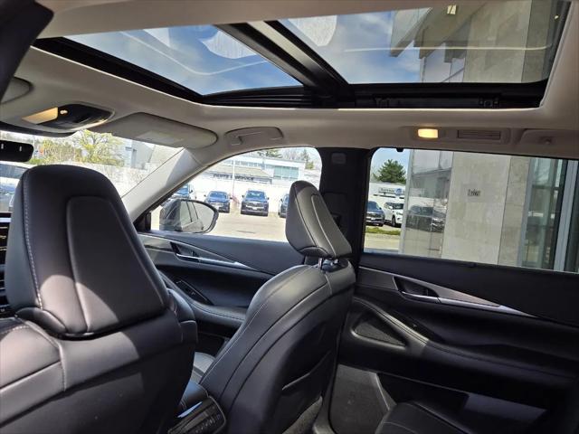 2023 INFINITI QX60 LUXE AWD