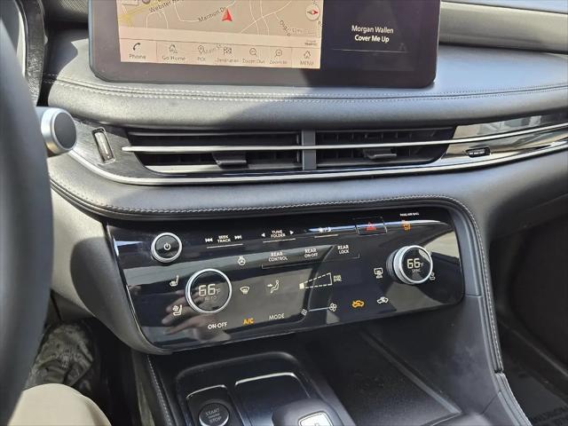 2023 INFINITI QX60 LUXE AWD