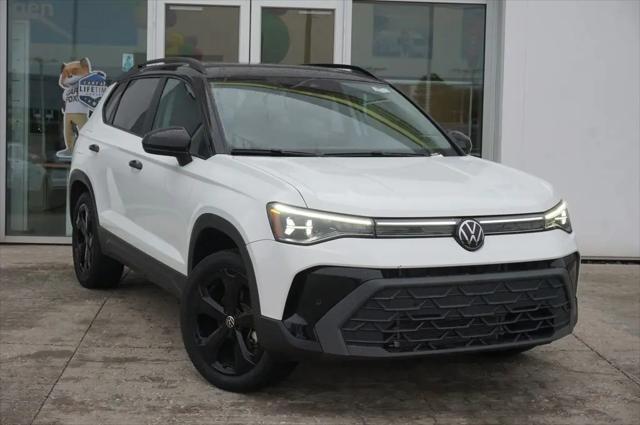 2026 Volkswagen Taos SE Black