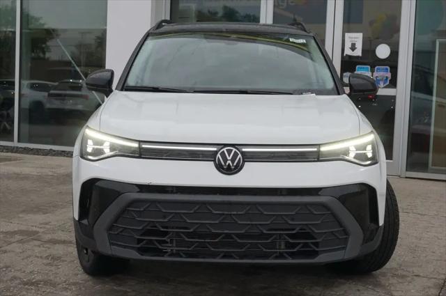 2026 Volkswagen Taos SE Black