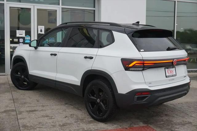 2026 Volkswagen Taos SE Black