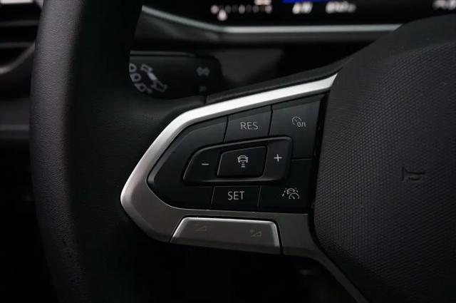 2026 Volkswagen Taos SE Black