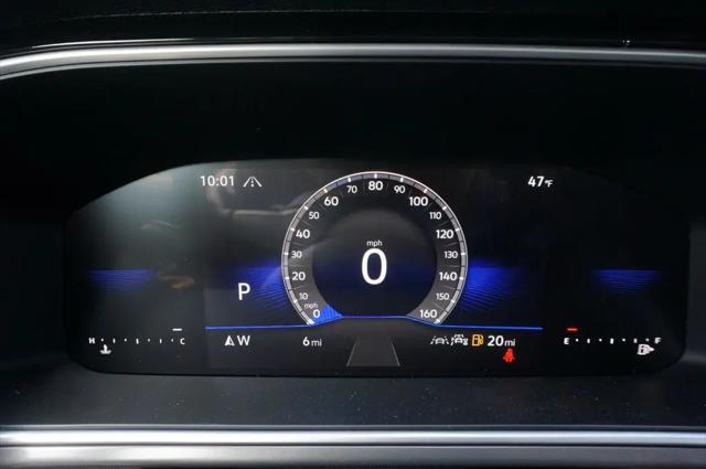 2026 Volkswagen Taos SE Black