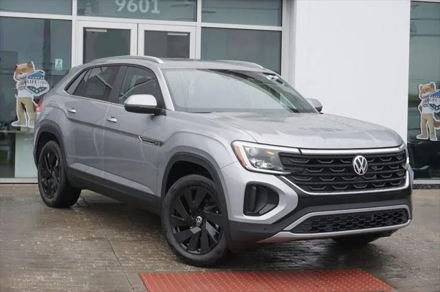 2026 Volkswagen Atlas Cross Sport SE with Technology