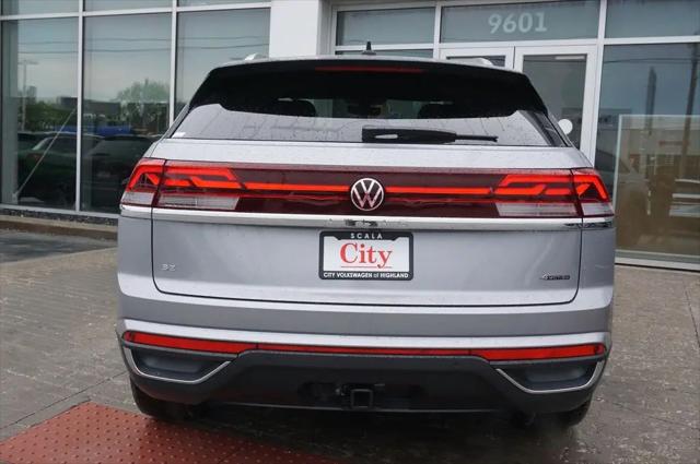 2026 Volkswagen Atlas Cross Sport SE with Technology