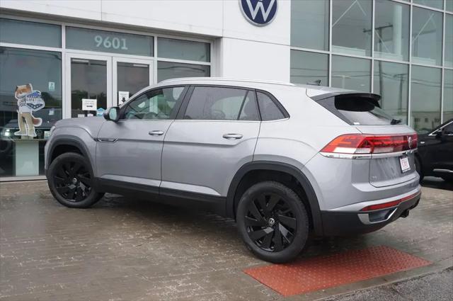 2026 Volkswagen Atlas Cross Sport SE with Technology