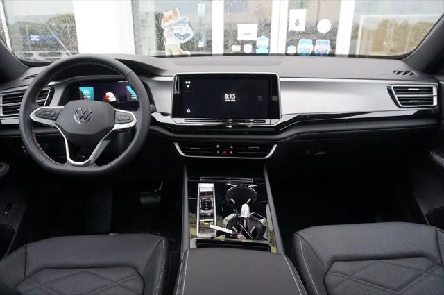 2026 Volkswagen Atlas Cross Sport SE with Technology