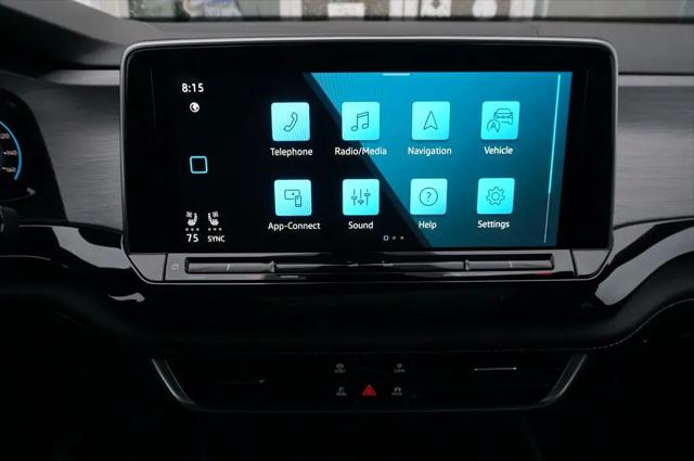 2026 Volkswagen Atlas Cross Sport SE with Technology