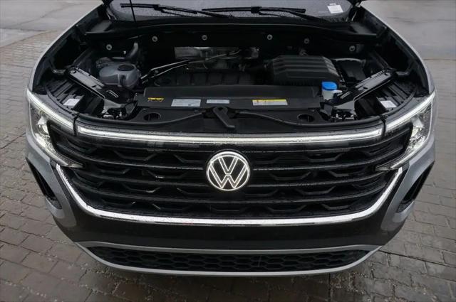 2026 Volkswagen Atlas Cross Sport SE with Technology