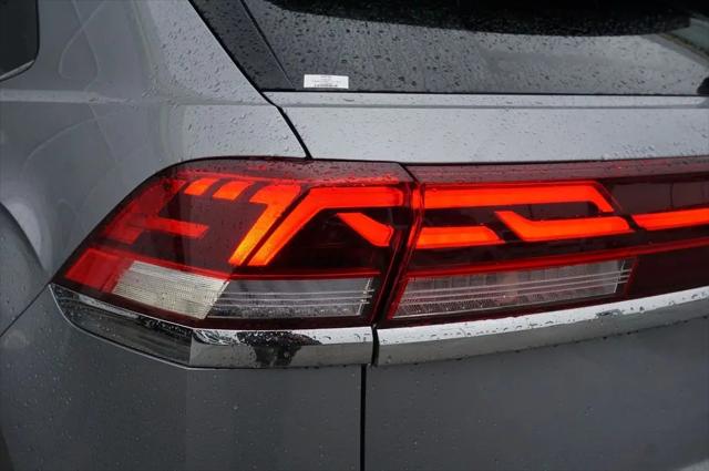 2026 Volkswagen Atlas Cross Sport SE with Technology