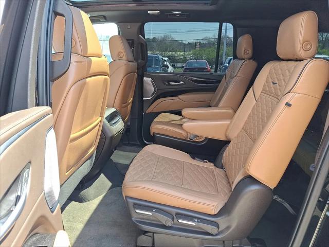 2022 Cadillac Escalade ESV 4WD Sport
