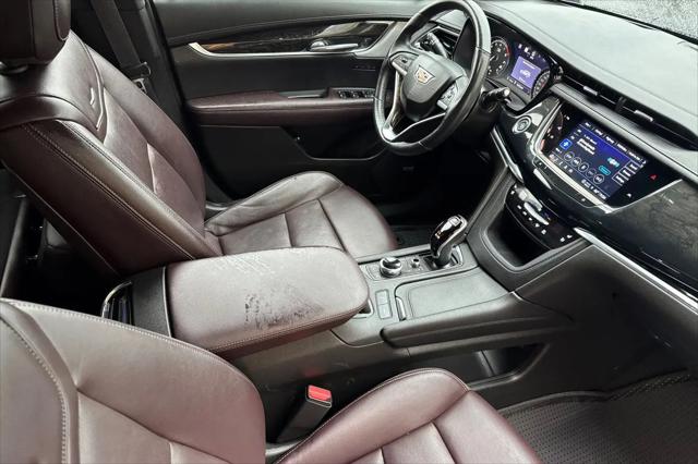 2023 Cadillac XT6 Premium Luxury