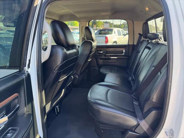 2017 Ram 1500 Laramie Crew Cab 4x4 5'7" Box