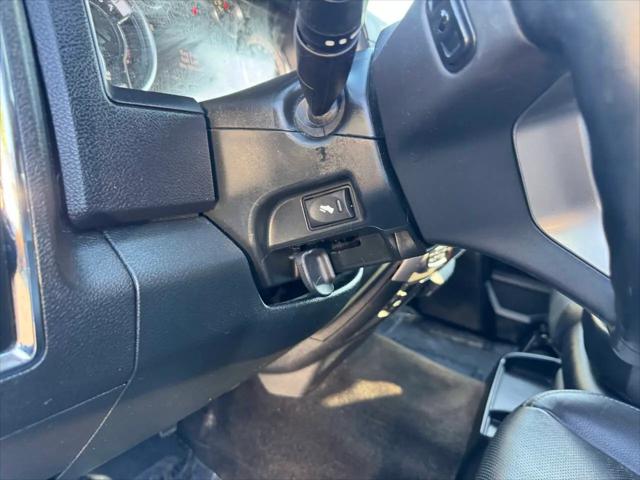 2017 Ram 1500 Laramie Crew Cab 4x4 5'7" Box