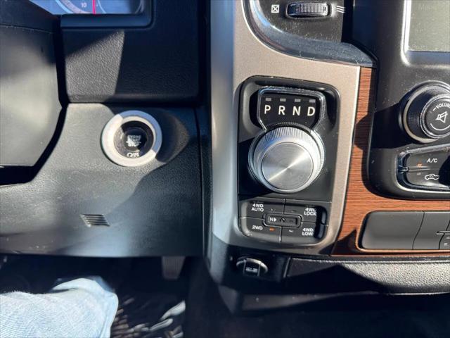 2017 Ram 1500 Laramie Crew Cab 4x4 5'7" Box