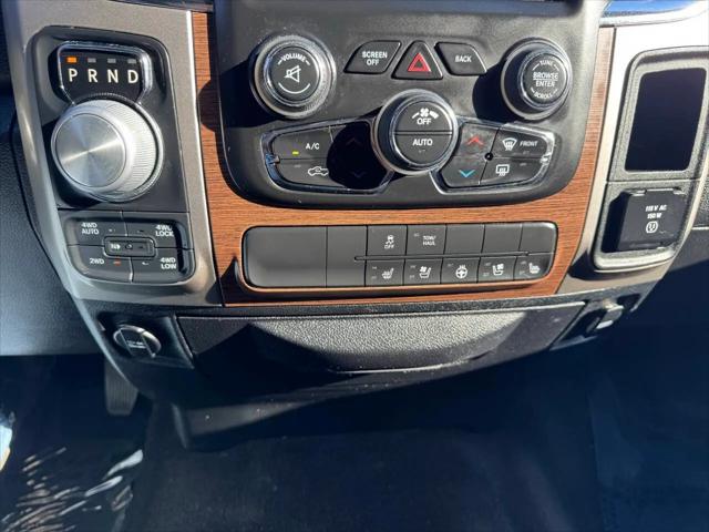 2017 Ram 1500 Laramie Crew Cab 4x4 5'7" Box