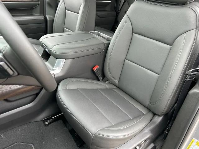 2026 GMC Sierra 1500 Crew Cab, Short Bed, SLT, 4WD