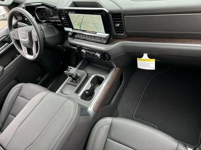 2026 GMC Sierra 1500 Crew Cab, Short Bed, SLT, 4WD