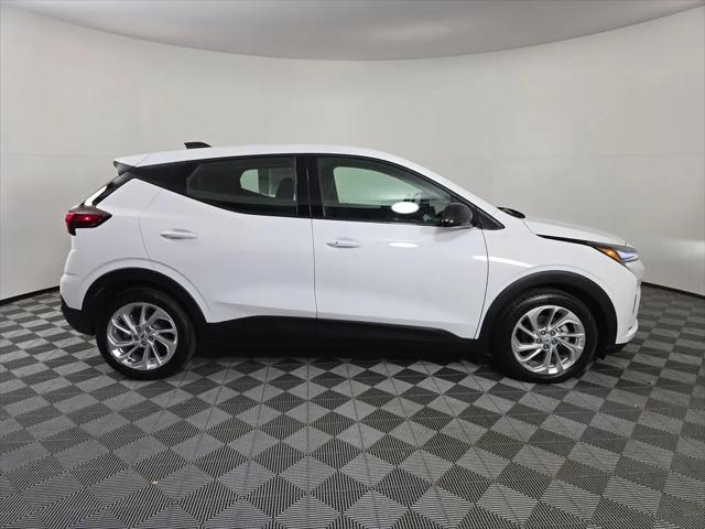 2027 Chevrolet Bolt LT FWD