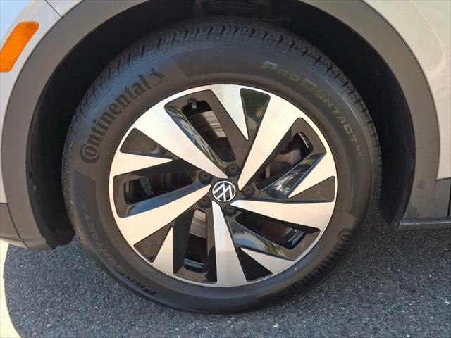 2023 Volkswagen ID.4 Pro