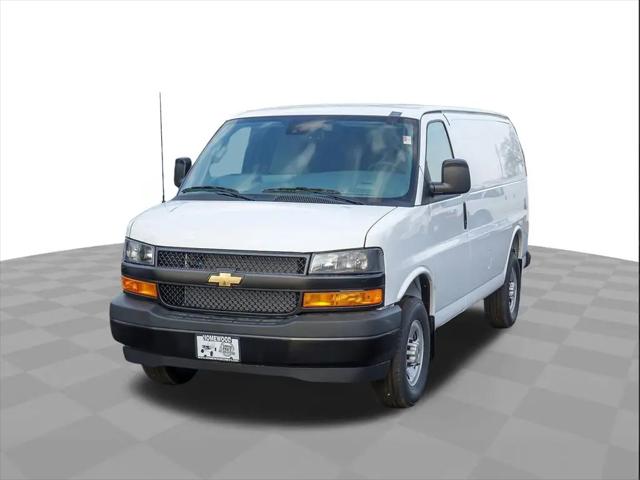 2026 Chevrolet Express Cargo Van 2500 Regular Wheelbase, WT, RWD