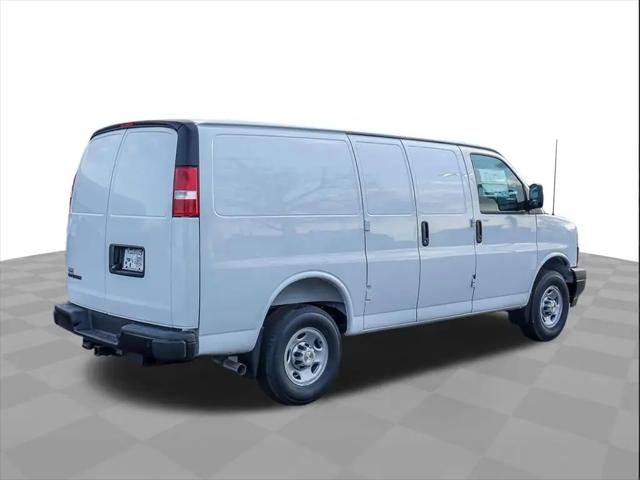 2026 Chevrolet Express Cargo Van 2500 Regular Wheelbase, WT, RWD