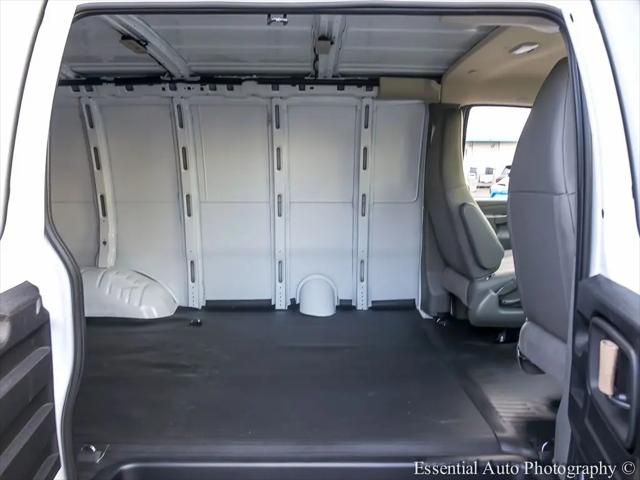 2026 Chevrolet Express Cargo Van 2500 Regular Wheelbase, WT, RWD