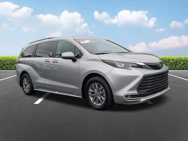 2024 Toyota Sienna XLE