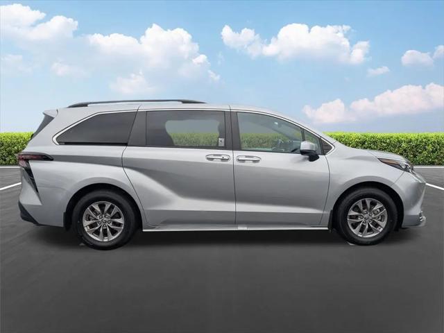 2024 Toyota Sienna XLE