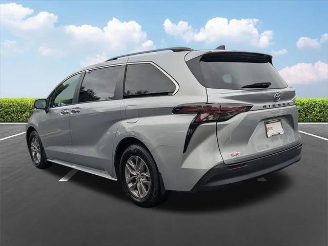 2024 Toyota Sienna XLE