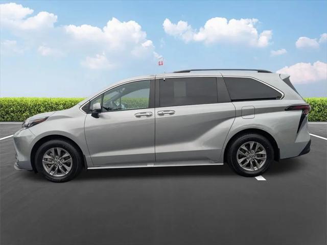 2024 Toyota Sienna XLE