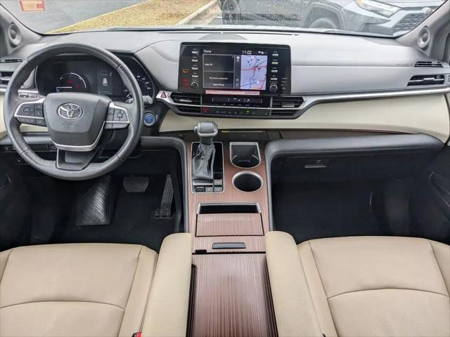2024 Toyota Sienna XLE